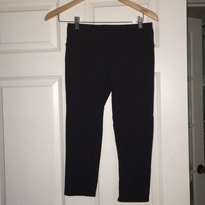 Athleta black  chaturanga capris